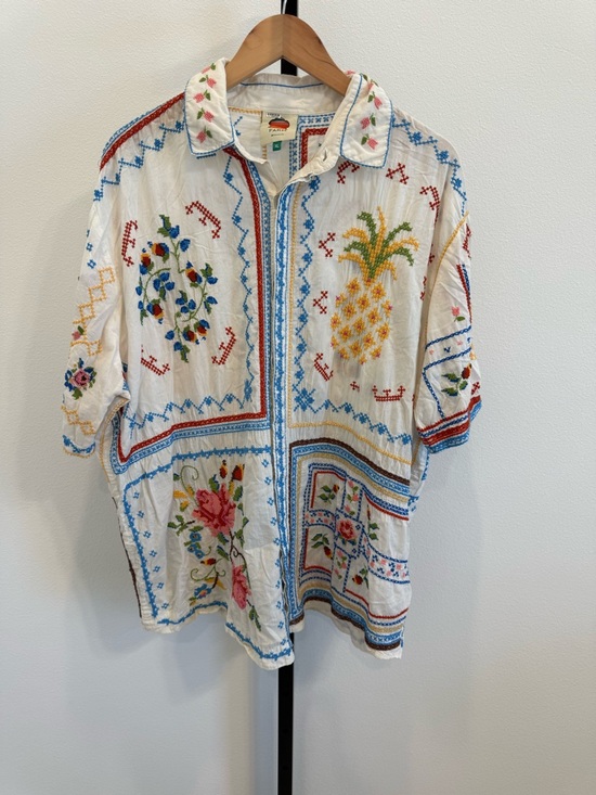 FARM Rio Tops - Farm Rio Embroidered Pineapple & Floral Short-Sleeve Shirt XL Tropical Vacation